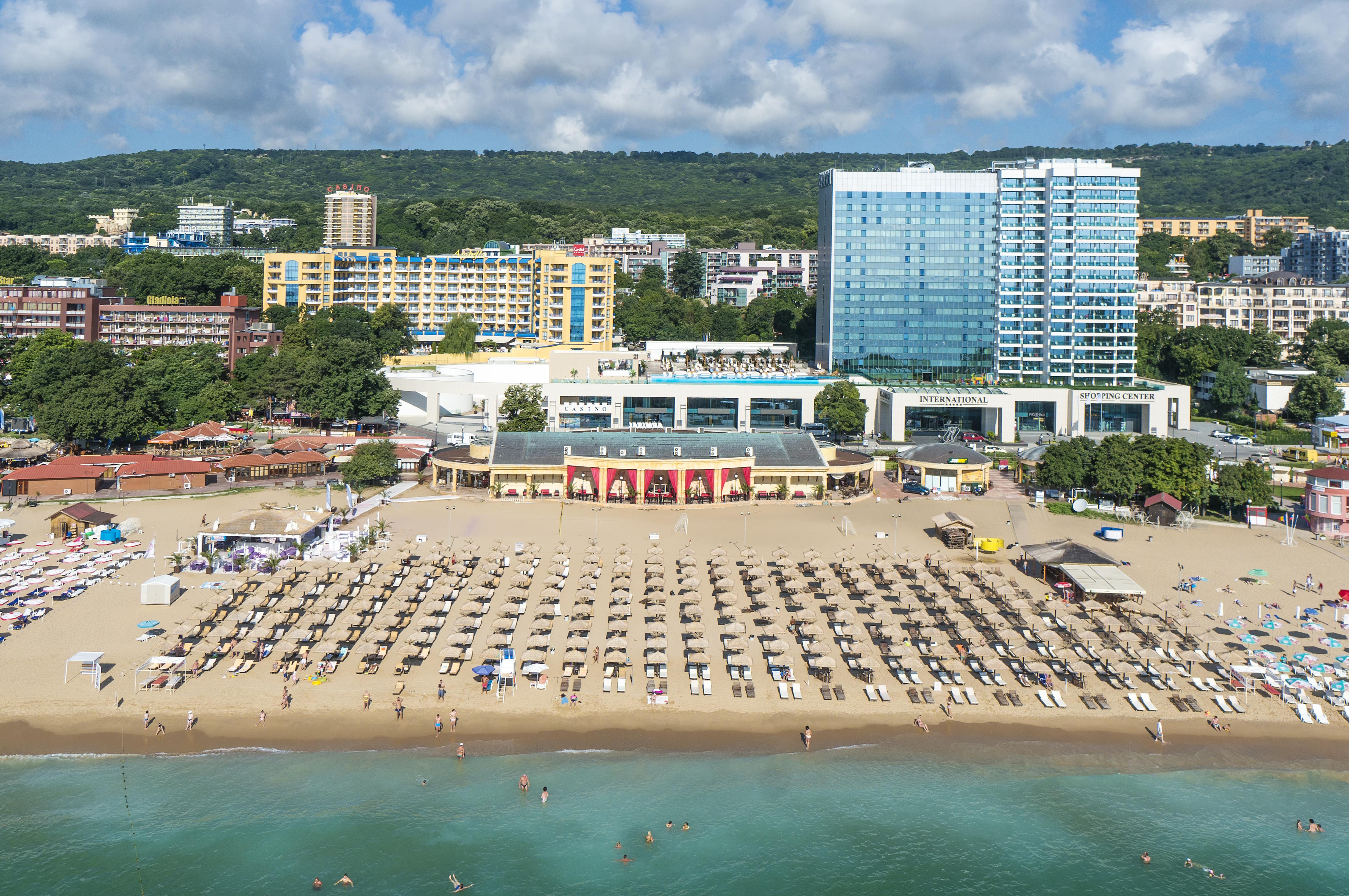 International Hotel Casino & Tower Suites Golden Sands Esterno foto